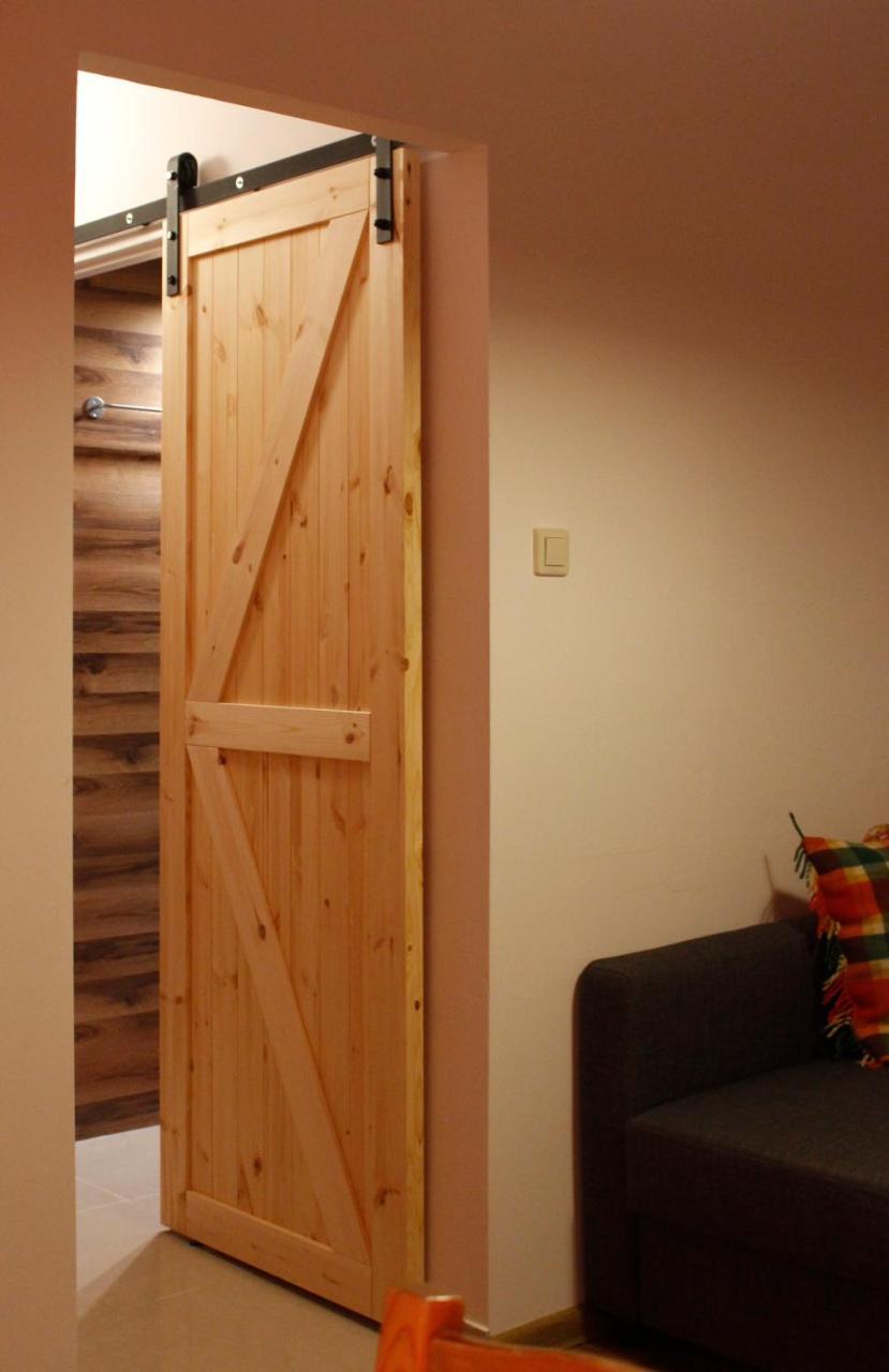Willa Pod Aniolem - Pokoje Goscinne & Apartamenty Z Widokiem Na Gory ชเจอร์ค ภายนอก รูปภาพ