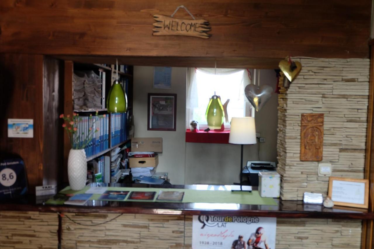 Willa Pod Aniolem - Pokoje Goscinne & Apartamenty Z Widokiem Na Gory ชเจอร์ค ภายนอก รูปภาพ